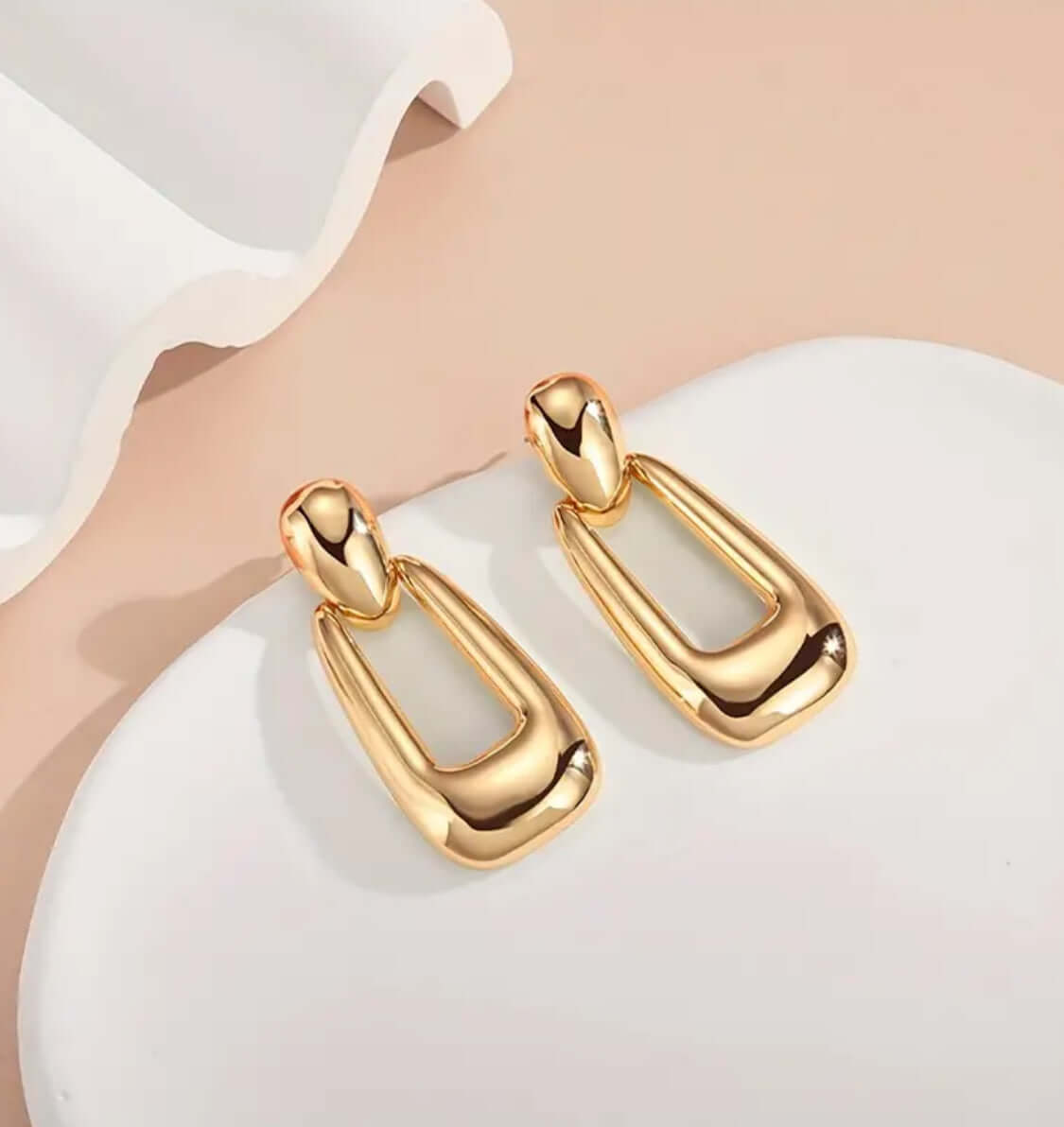 Nova Drop Sculpt Earrings