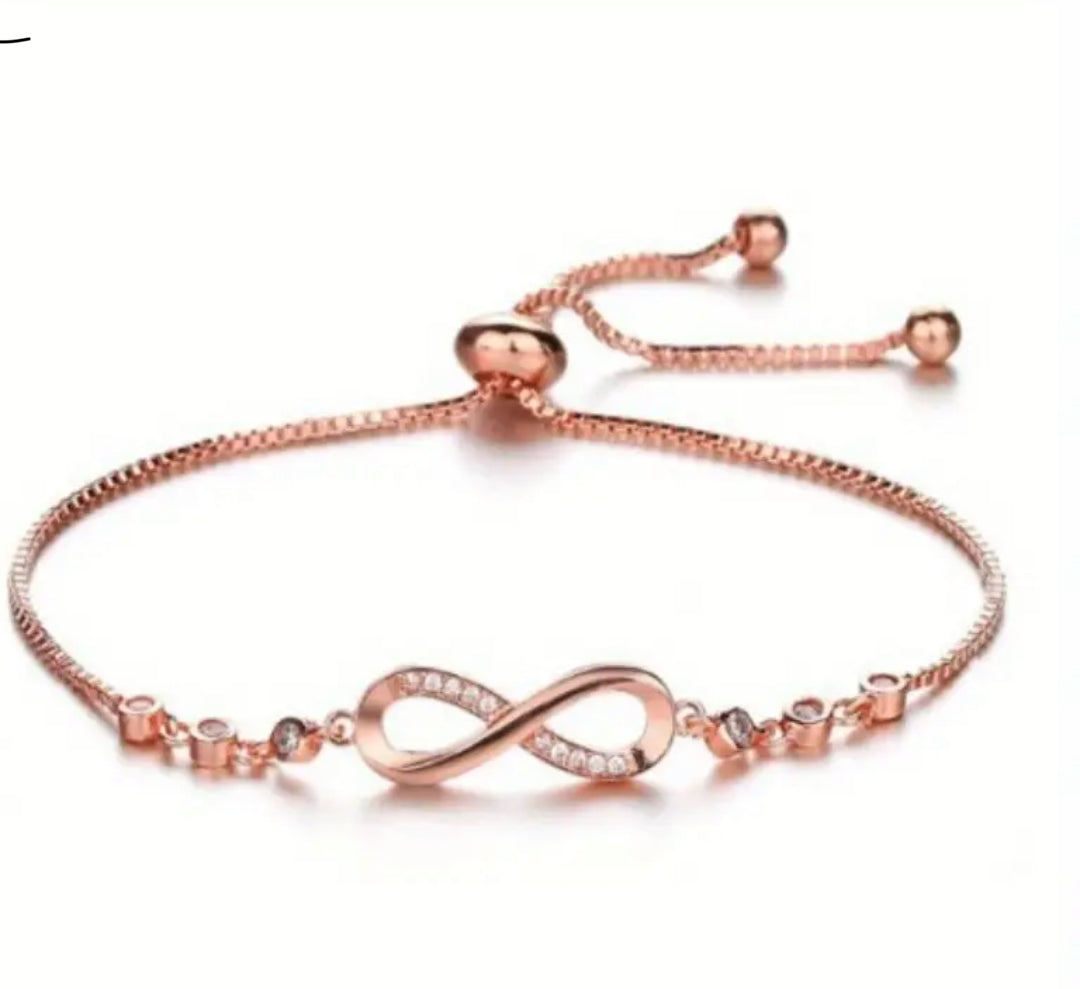 Infinity sparkle bracelet